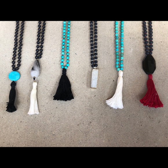 Mala necklaces - Picture 2 of 6